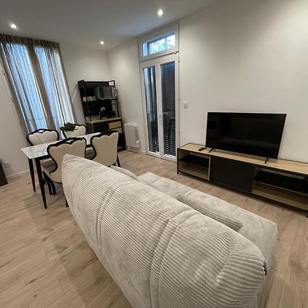 נואזי-לה-סק Appartement Avec Terrasse Et Ciel Etoile ! מראה חיצוני תמונה