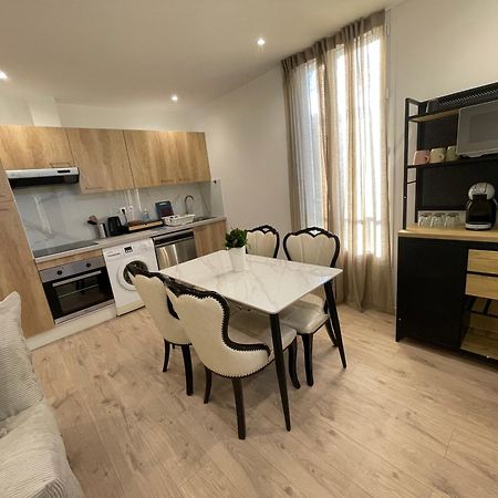נואזי-לה-סק Appartement Avec Terrasse Et Ciel Etoile ! מראה חיצוני תמונה