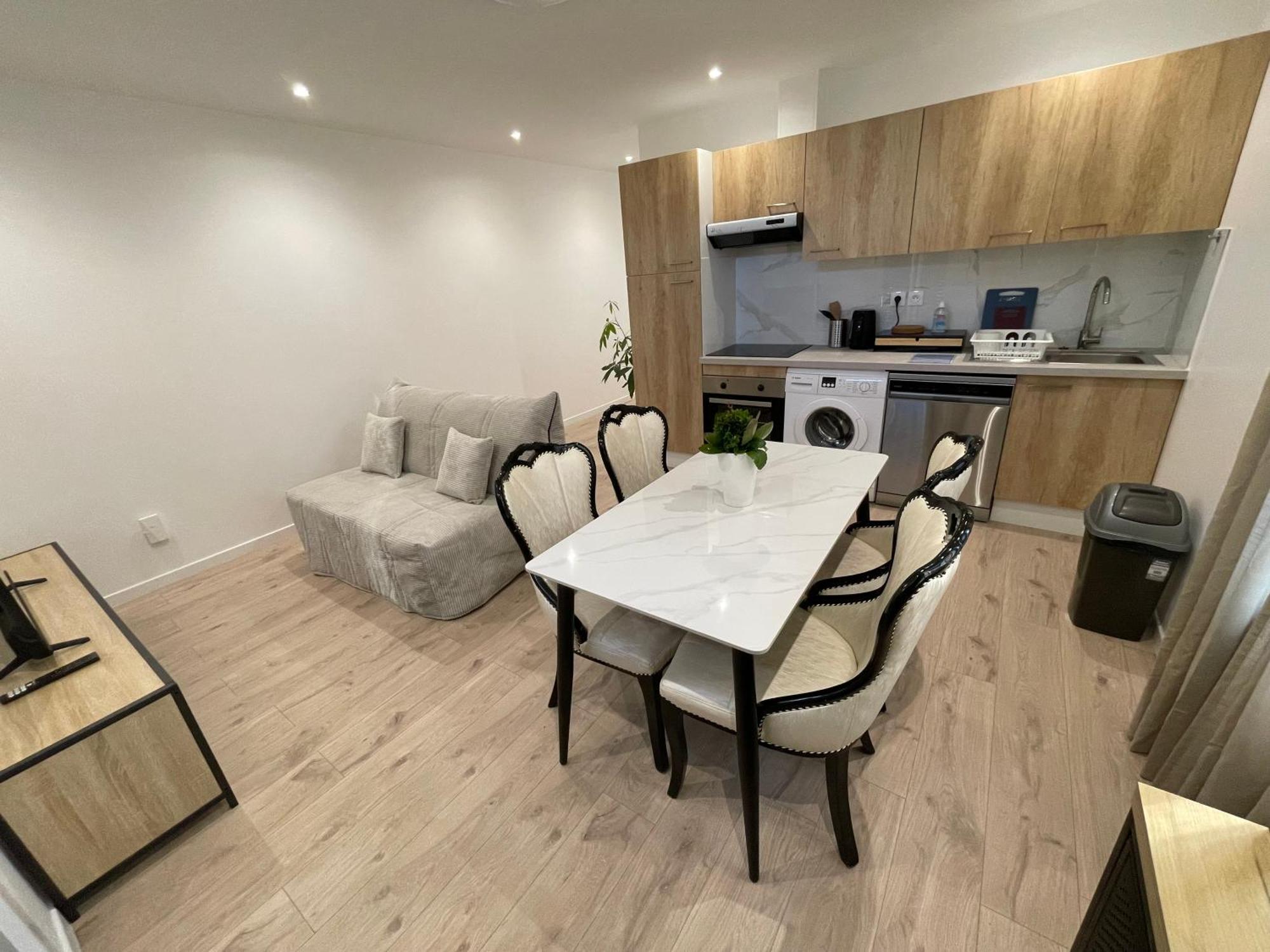 נואזי-לה-סק Appartement Avec Terrasse Et Ciel Etoile ! מראה חיצוני תמונה