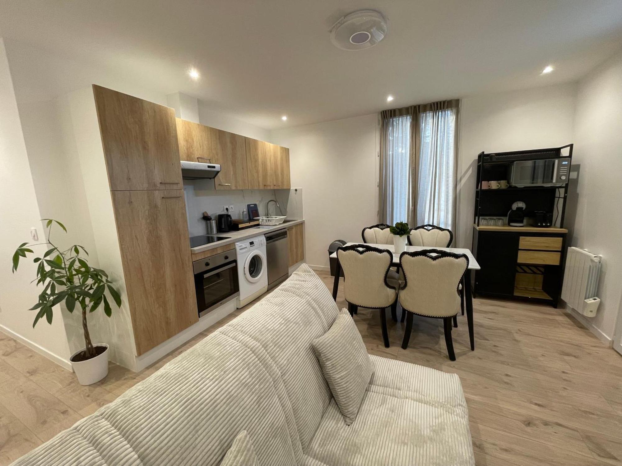נואזי-לה-סק Appartement Avec Terrasse Et Ciel Etoile ! מראה חיצוני תמונה