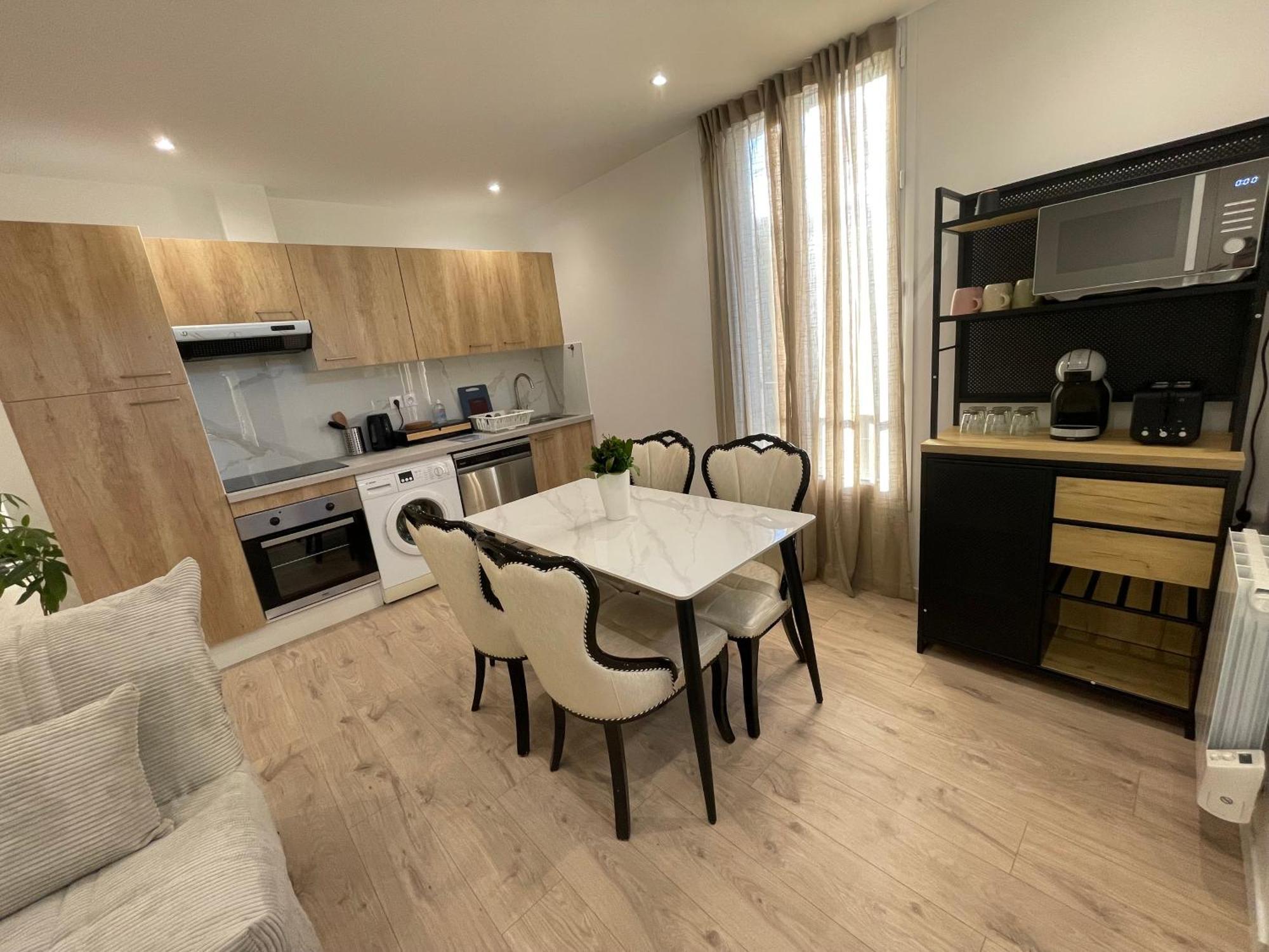 נואזי-לה-סק Appartement Avec Terrasse Et Ciel Etoile ! מראה חיצוני תמונה
